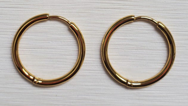 Créoles rondes lisses 22 mm