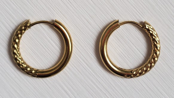 Créoles rondes martelées 22 mm