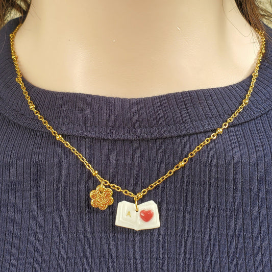 Collier Livre Coeur avec Initiale