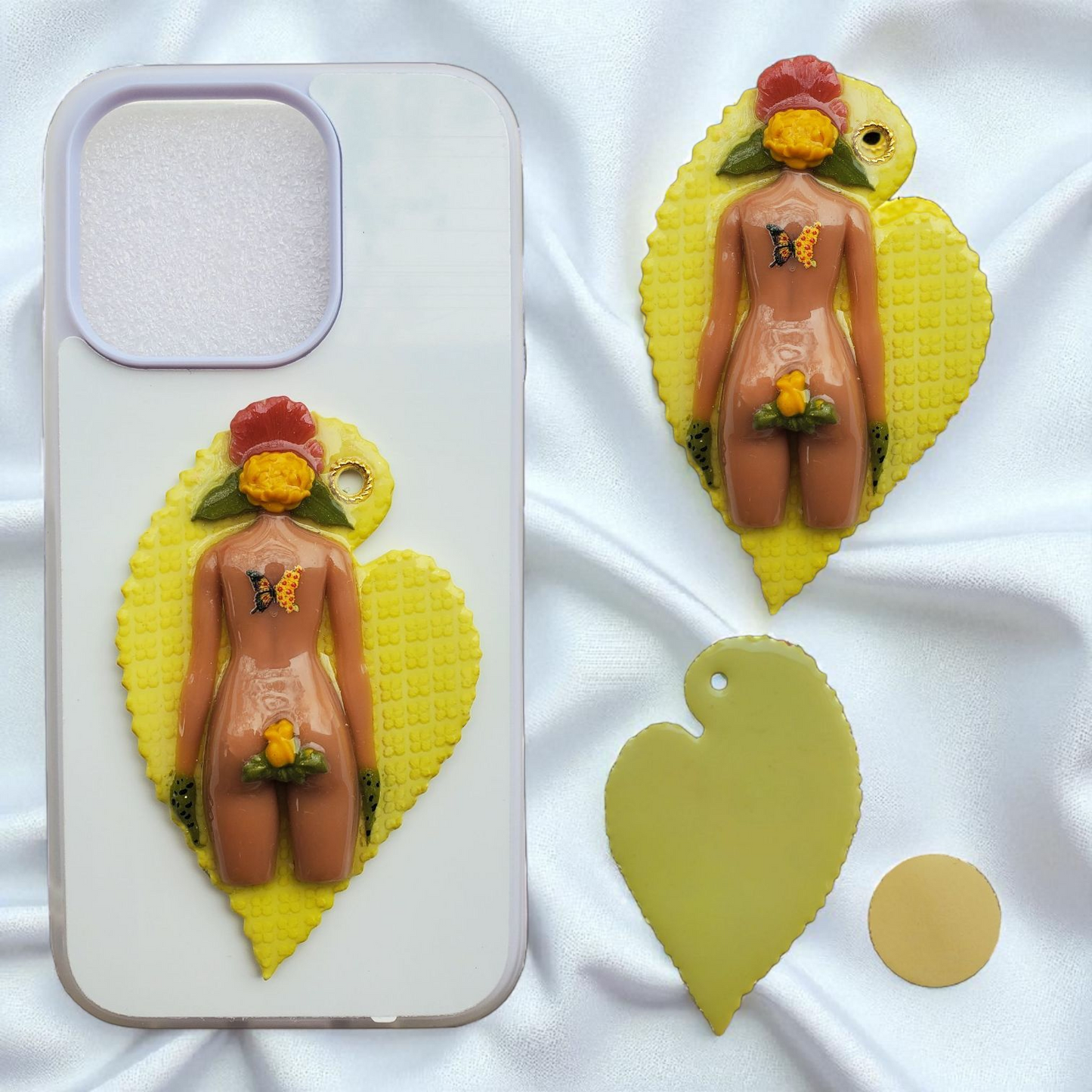 Bijou Eve - De dos avec une fleur jaune n°2