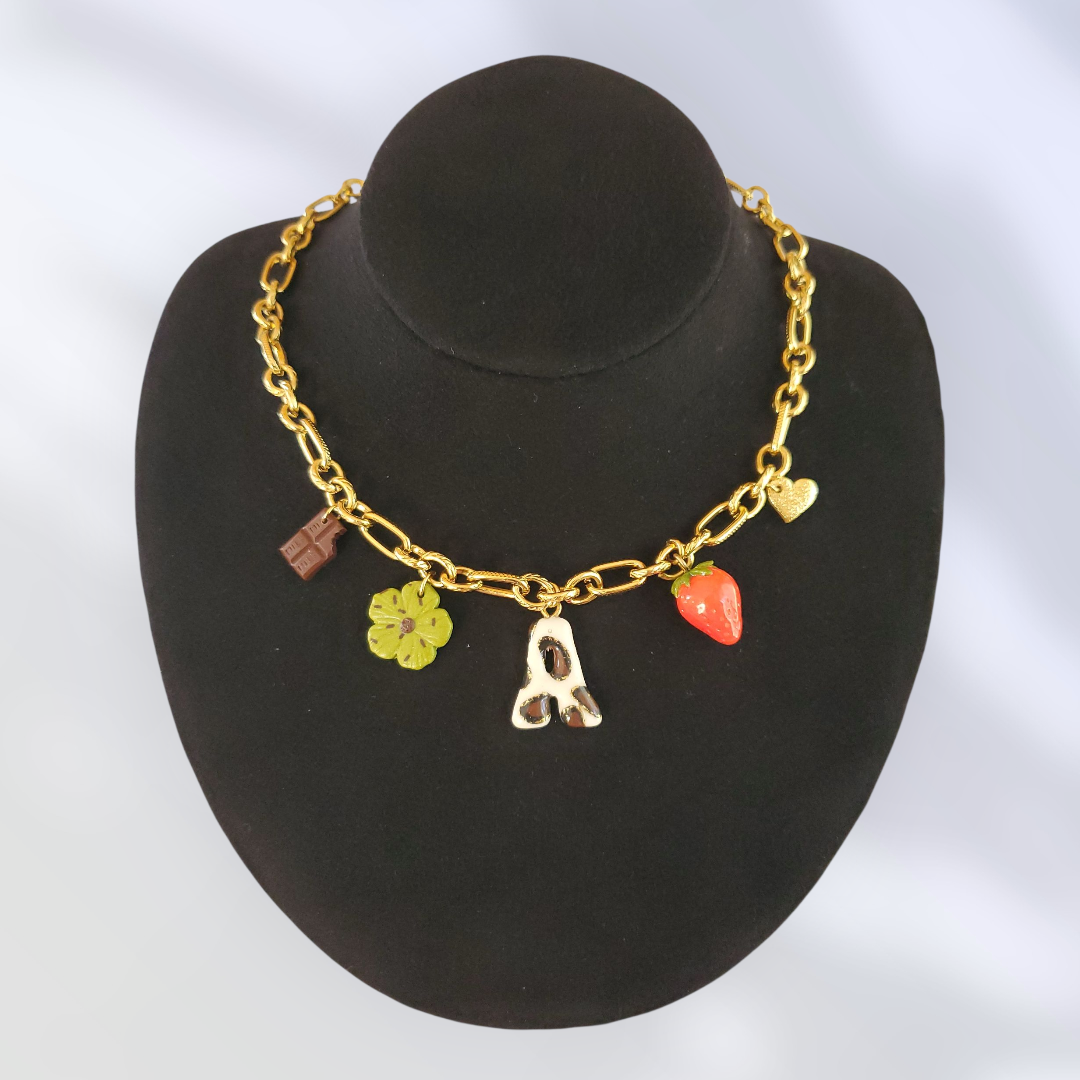 Collier Initiale + 4 Charms