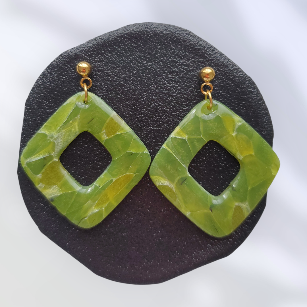 Jade   Boucles et Puces d'oreilles