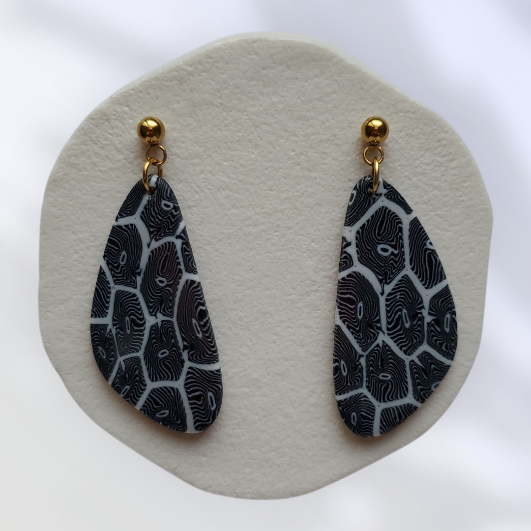 Corail Noir   Boucles et Puces d'oreilles