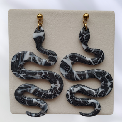 Corail Noir   Boucles et Puces d'oreilles